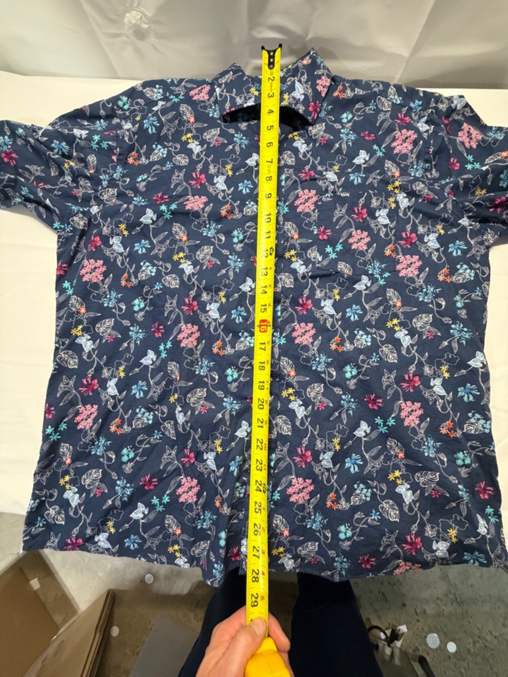 Alan Flusser Navy Floral Short-Sleeve Button-Down Shirt - Picture 7 of 8